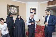 دکتر طریفی حسینی معاون وزیر و رئیس سازمان آموزش و پرورش استثنایی با خانواده شهید امرائی دیدار کرد