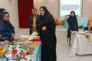 بازدید رئیس آموزش‌ و پرورش استثنایی استان یزد از بازارچه خیریه دانش آموزان با نیازهای ویژه آموزشگاه دخترانه رشد 