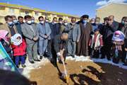 کلنگ احداث مدرسه استثنایی ۶ کلاسه در شهرستان چادگان استان اصفهان به زمین زده شد
